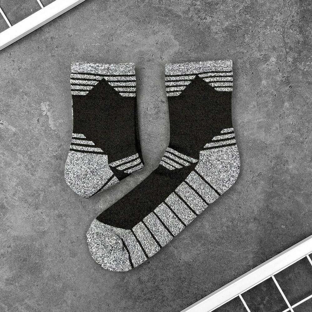 Чоловічі спортивні шкарпетки Pobedov Heat хакі з сірими вставками, POB_00000006911