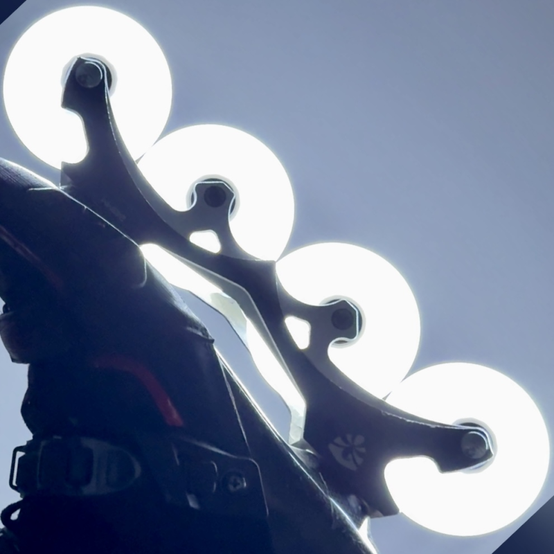 Сяючі колеса для роликів Flying Eagle Lazerwheelz Ultra 88A 4 шт білі, ROL_12506_3