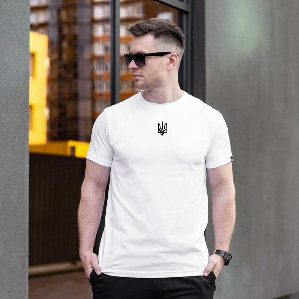 Футболка чоловіча однотонна біла Pobedov Peremoga - наклейка Герб 4см чорна, POB_00000007447