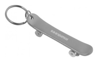 Munkees 3425 брелок-открывашка Skateboard S grey